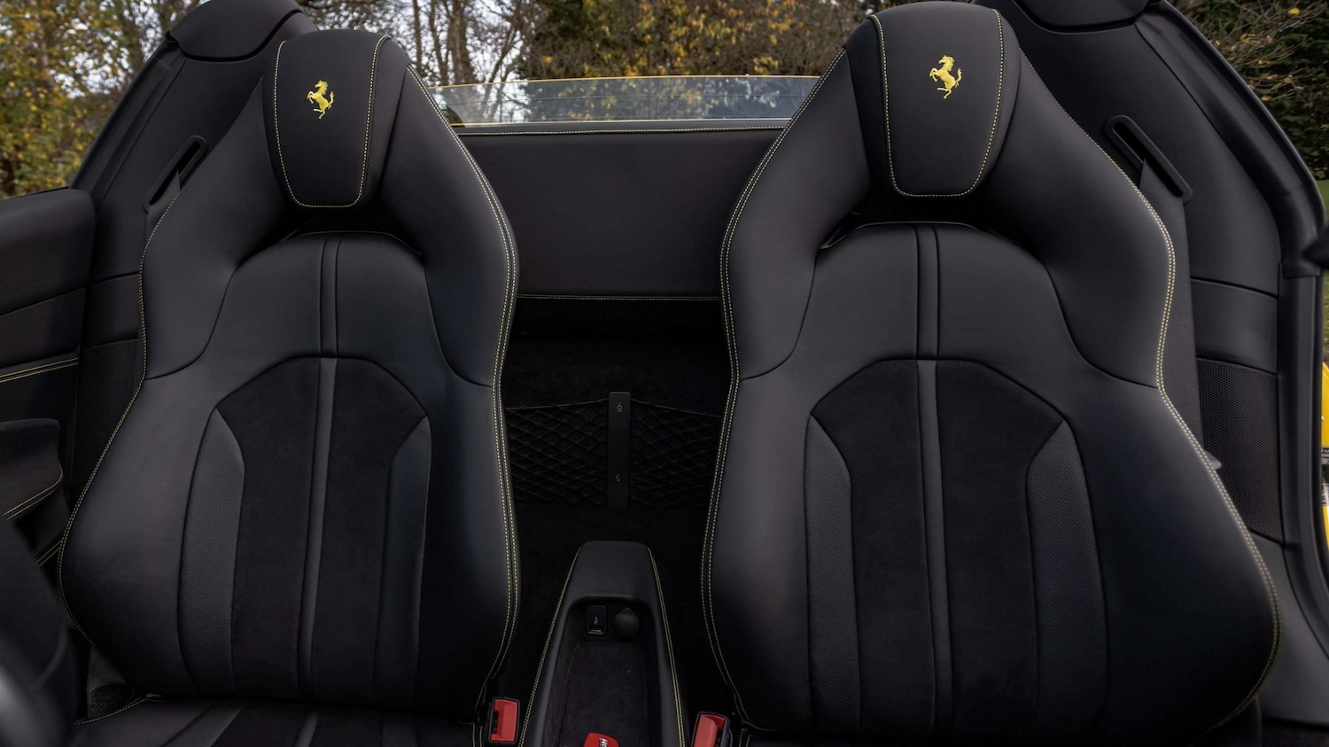 Used Ferrari F8 Spider 2021 for sale - 77257261: Photo 21