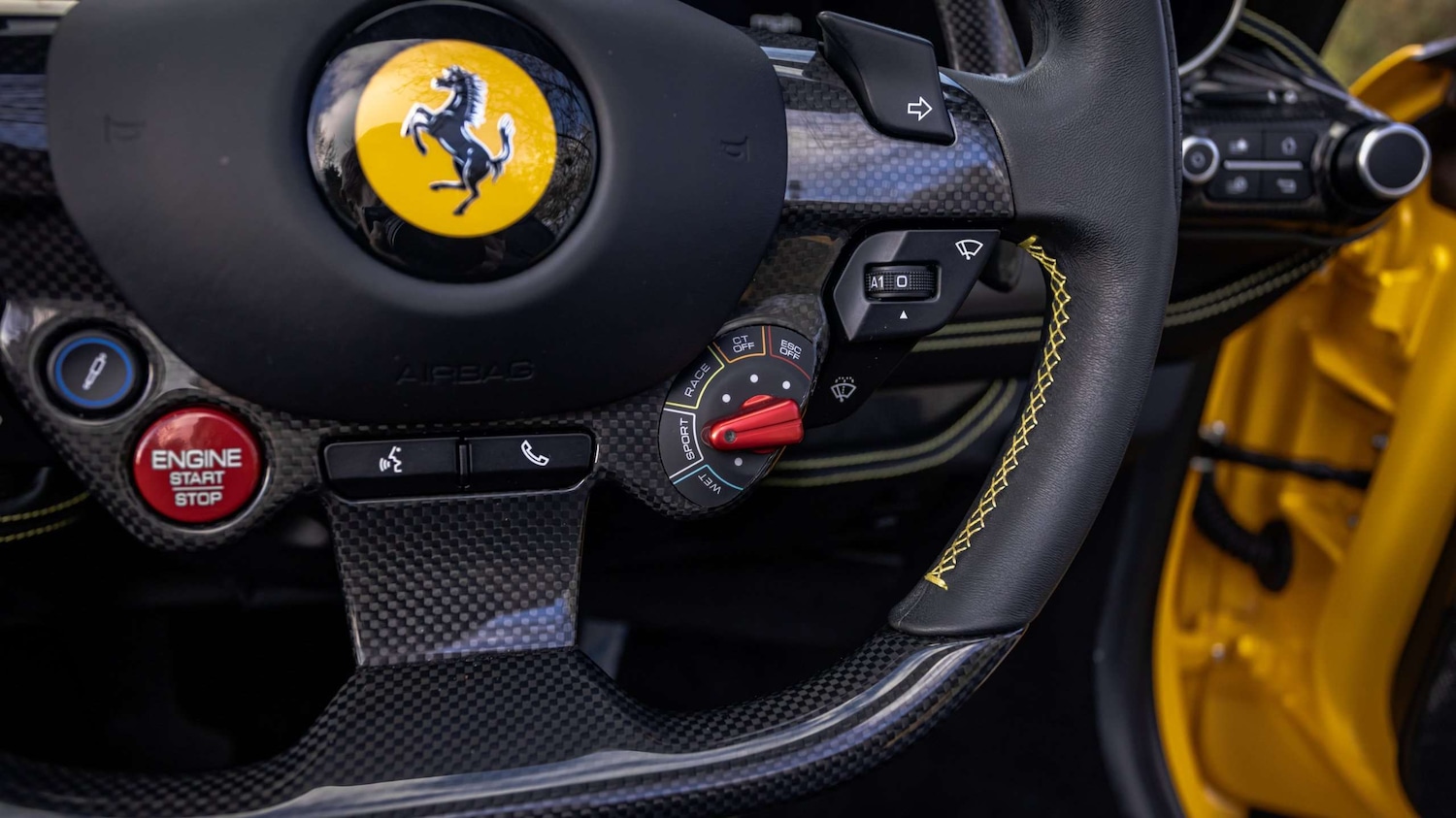 Used Ferrari F8 Spider 2021 for sale - 77257261: Photo 31