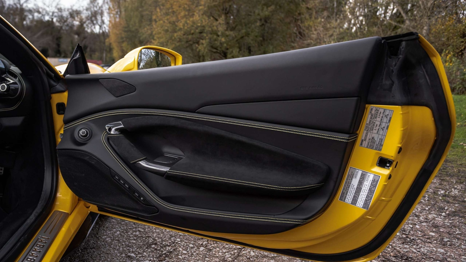 Used Ferrari F8 Spider 2021 for sale - 77257261: Photo 33