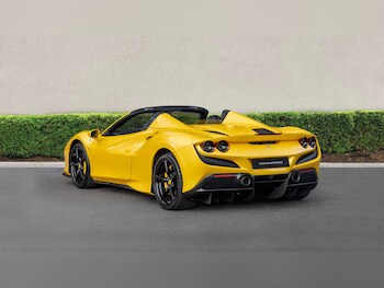 Used Ferrari F8 Spider 2021 for sale - 77257261: Photo