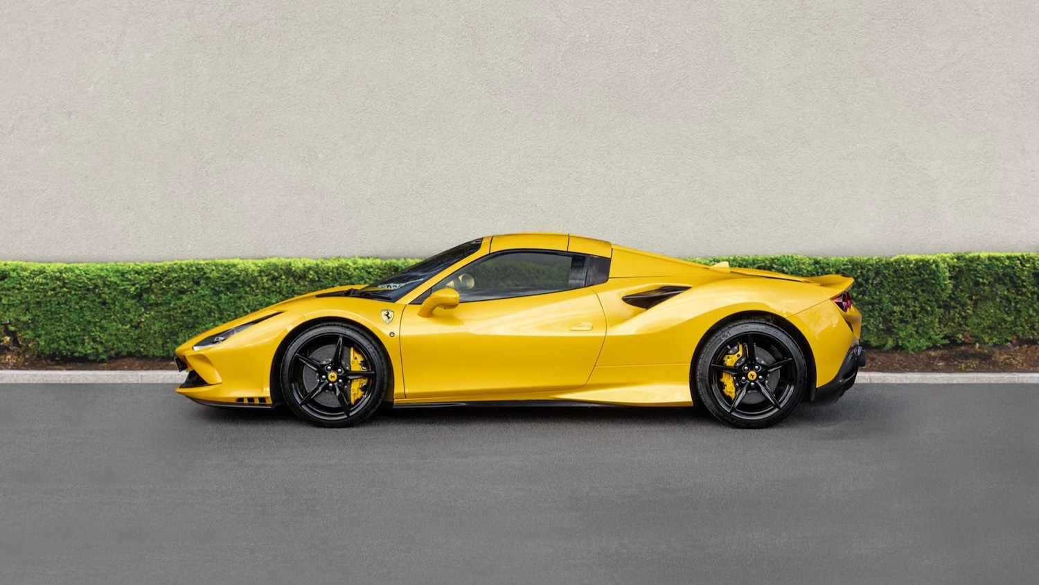 Used Ferrari F8 Spider 2021 for sale - 77257261: Photo 7
