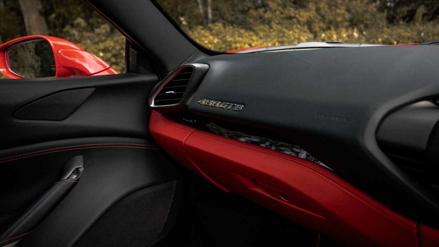 Used Ferrari 488 2016 for sale - 75390521: Photo 13