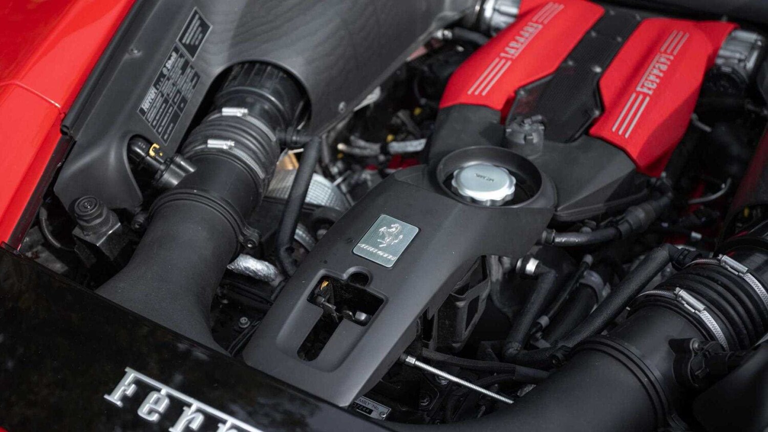 Used Ferrari 488 2016 for sale - 75390521: Photo 30