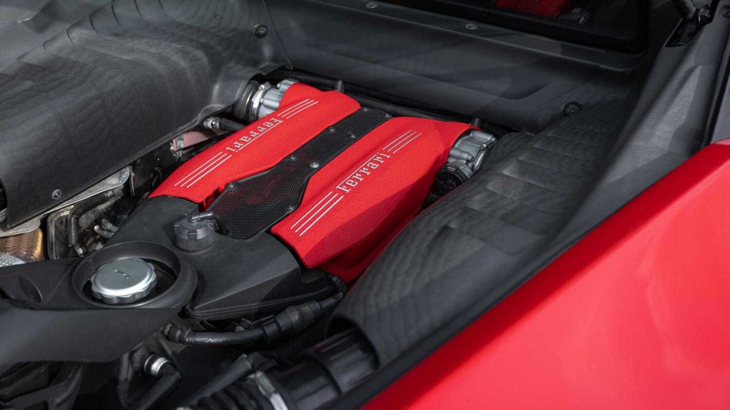 Used Ferrari 488 2016 for sale - 75390521: Photo 32