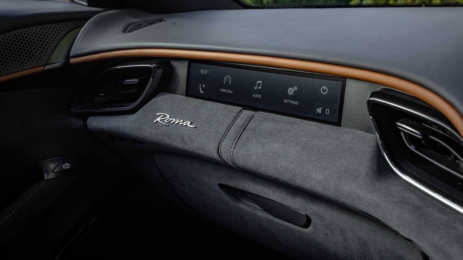 Used Ferrari Roma 2021 for sale - 77076664: Photo 17
