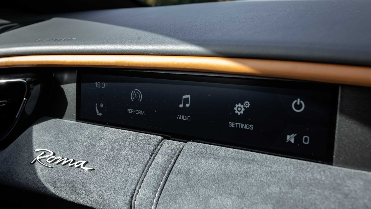 Used Ferrari Roma 2021 for sale - 77076664: Photo 19