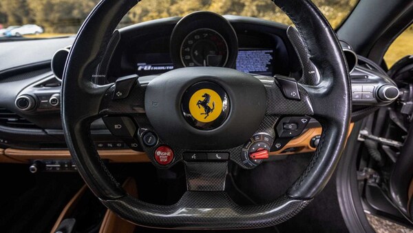 Used Ferrari F8 Tributo 2020 for sale - 75373468: Photo 11