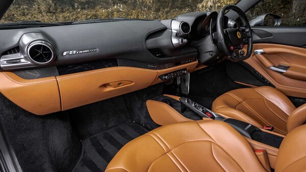 Used Ferrari F8 Tributo 2020 for sale - 75373468: Photo 19