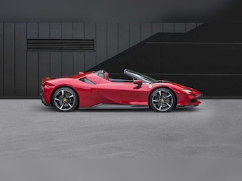Used Ferrari SF90 Stradale 2022 for sale - 75342029: Photo
