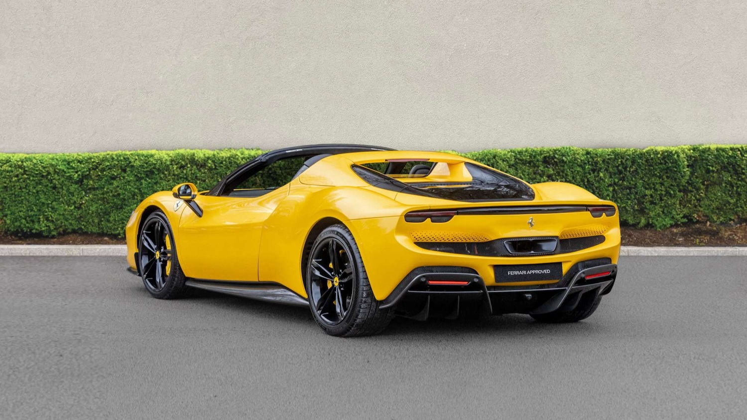 Used Ferrari 296 GTS 2023 for sale - 77147349: Photo 6