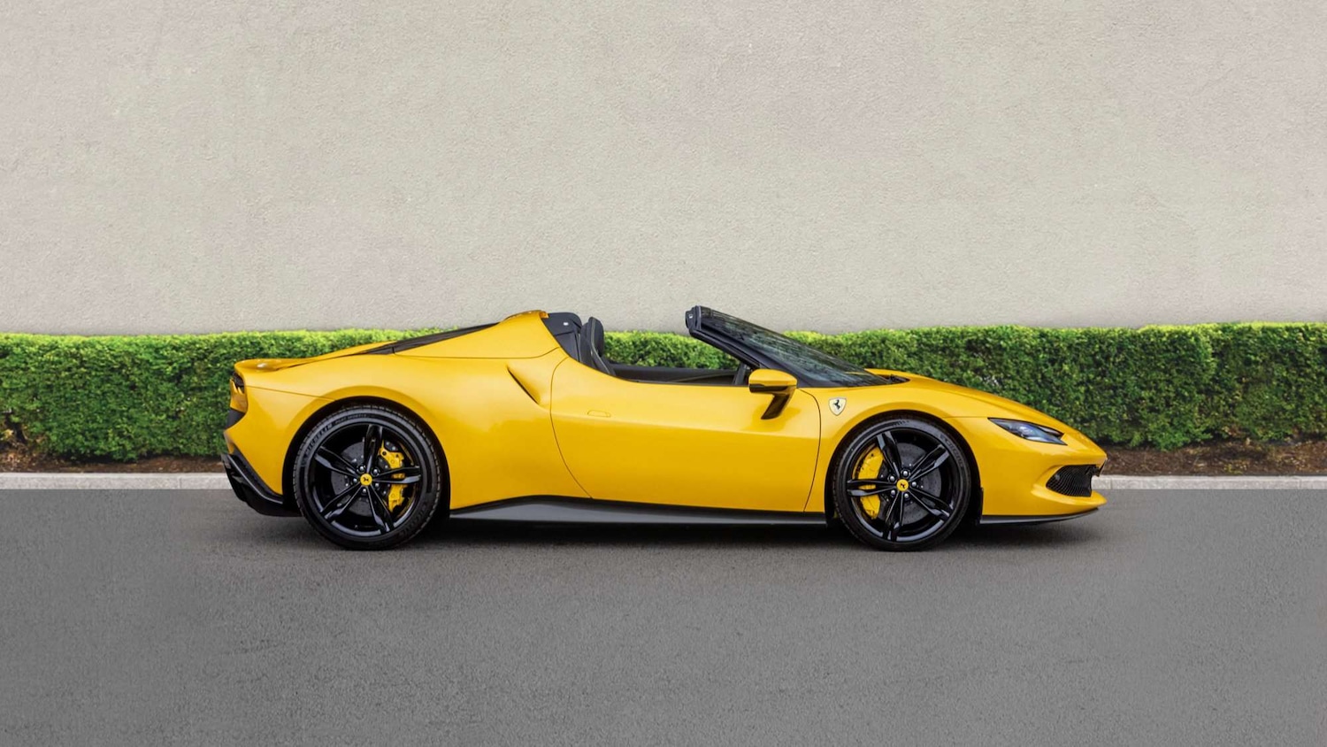 Used Ferrari 296 GTS 2023 for sale - 77147349: Photo 7