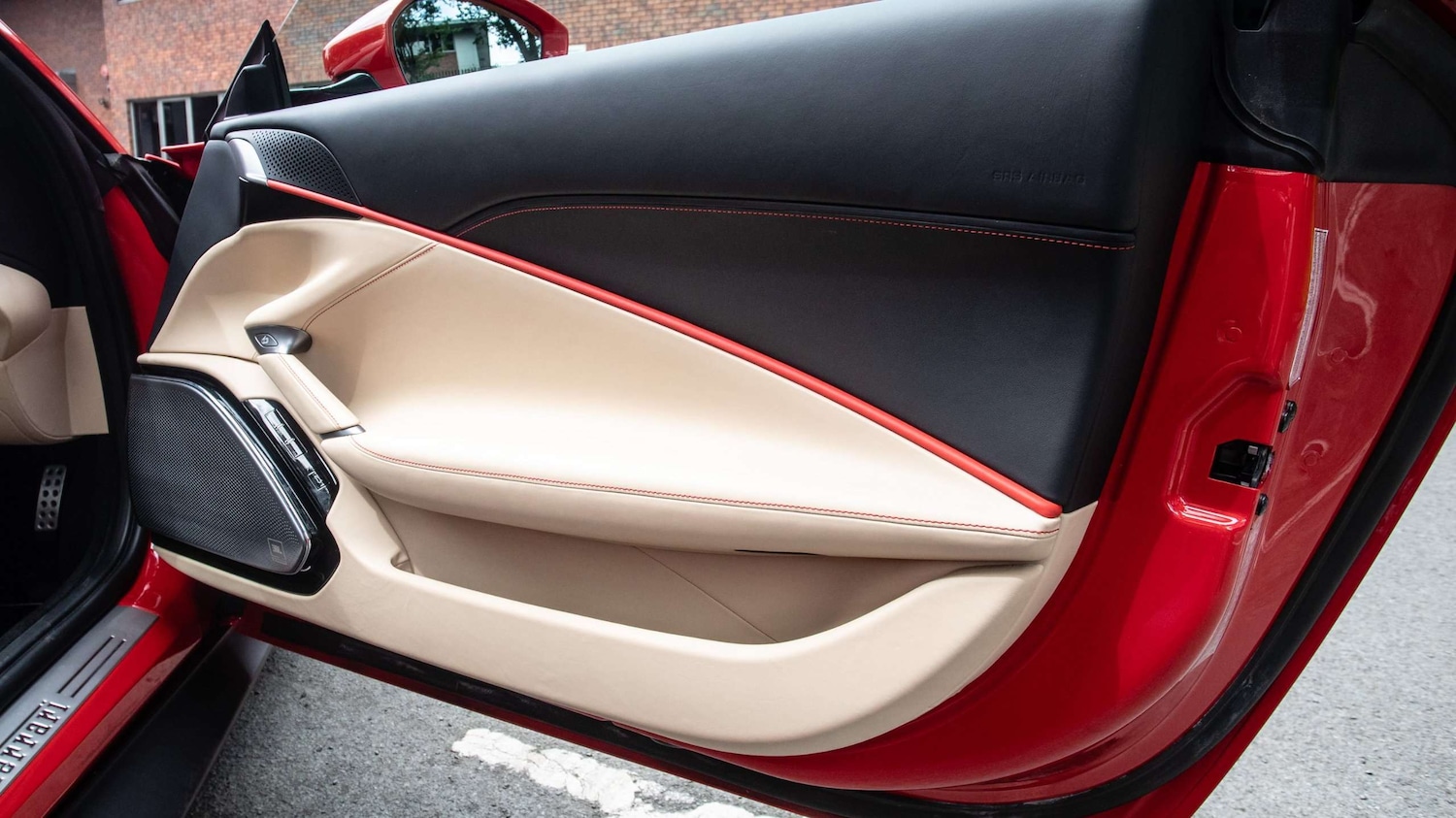 Used Ferrari Roma 2021 for sale - 77147387: Photo 11