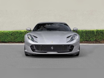 Used Ferrari 812 Superfast 2021 for sale - 75679802: Photo