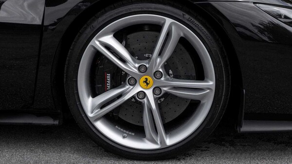 Used Ferrari 296 GTB 2023 for sale - 75217665: Photo 10