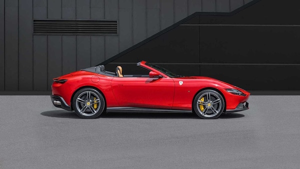 Used Ferrari Roma 2025 for sale - 75353973: Photo 3