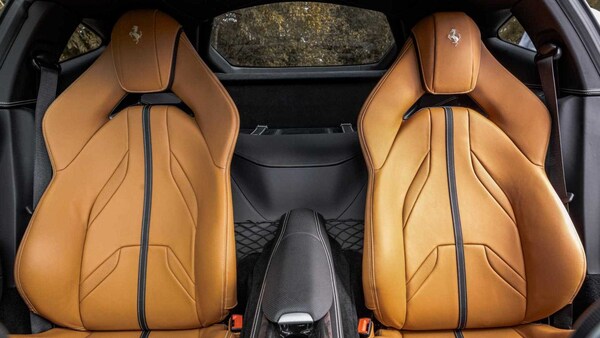 Used Ferrari 812 Superfast 2021 for sale - 76125828: Photo 11