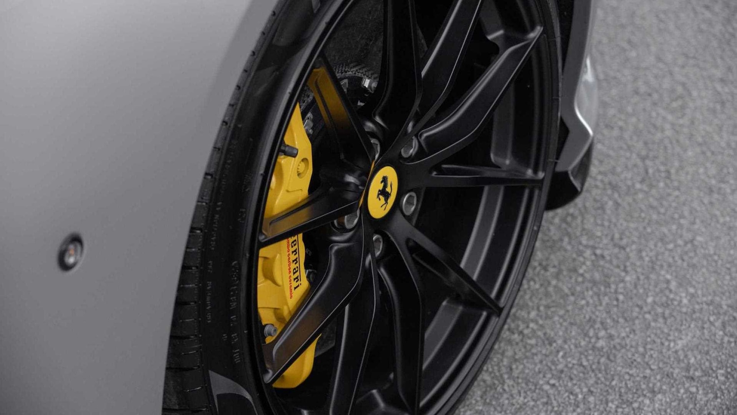 Used Ferrari 812 Superfast 2021 for sale - 76125828: Photo 14