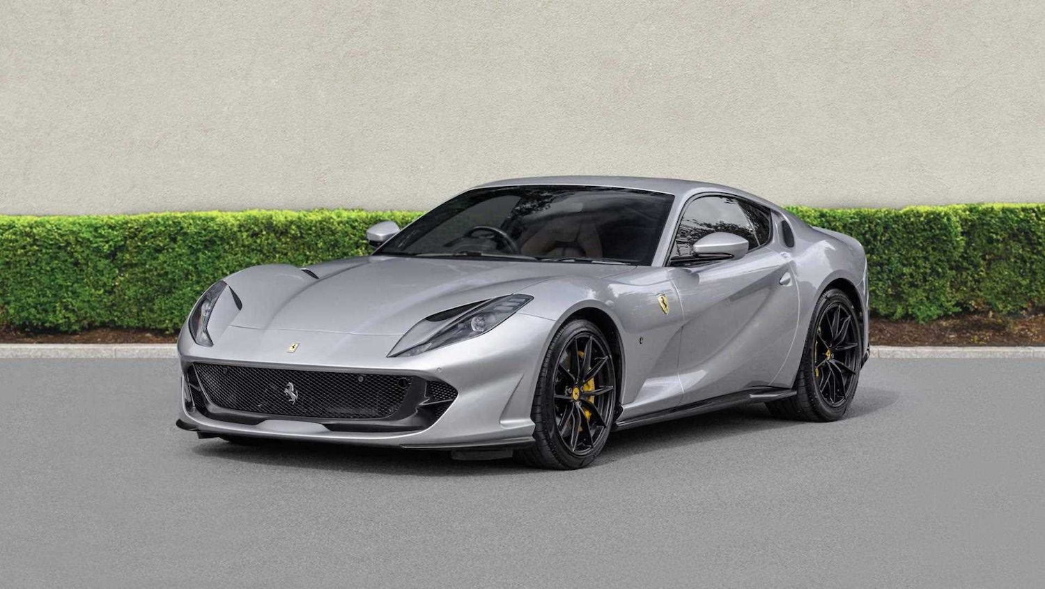 Used Ferrari 812 Superfast 2021 for sale - 76125828: Photo 2