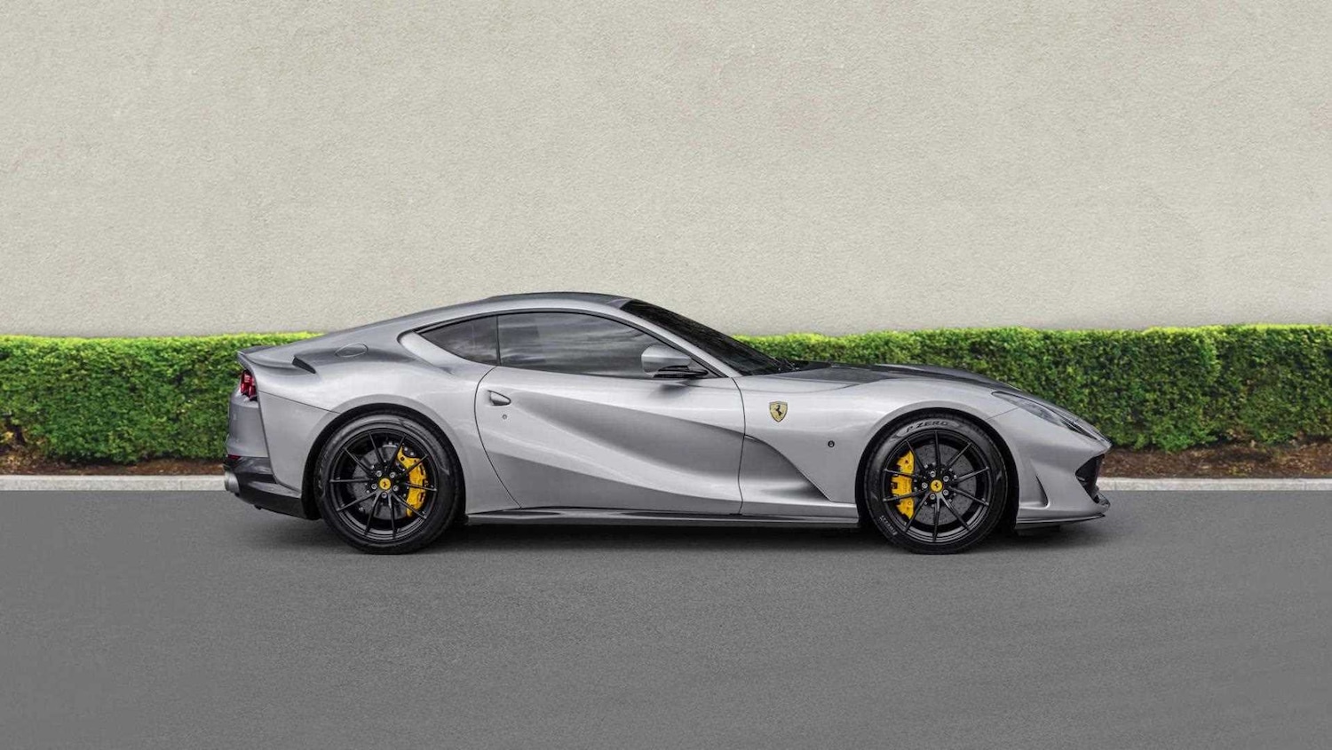 Used Ferrari 812 Superfast 2021 for sale - 76125828: Photo 3