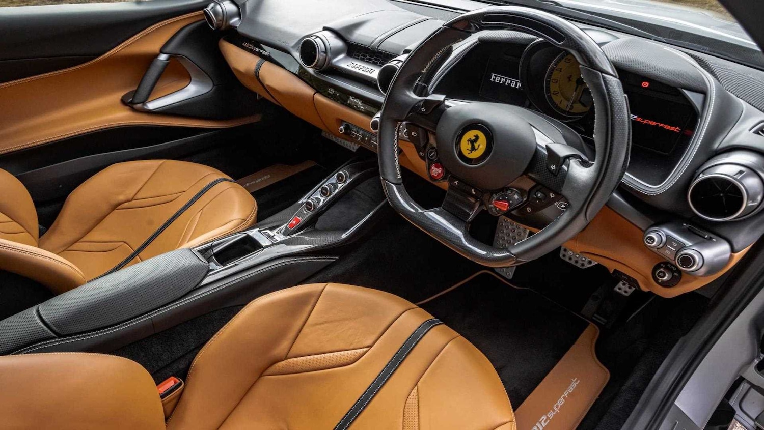 Used Ferrari 812 Superfast 2021 for sale - 76125828: Photo 9