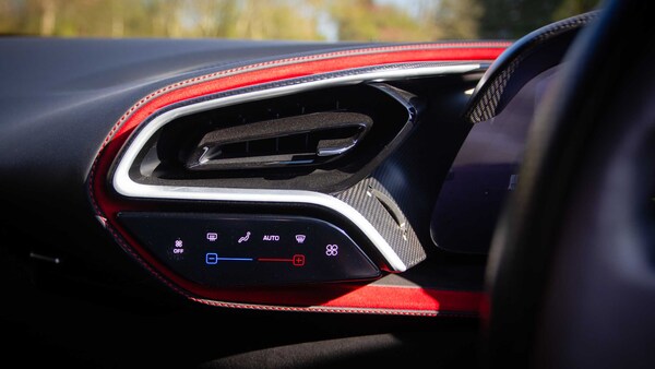 Used Ferrari 296 GTS 2023 for sale - 75218048: Photo 12