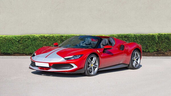 Used Ferrari 296 GTS 2023 for sale - 75218048: Photo 2