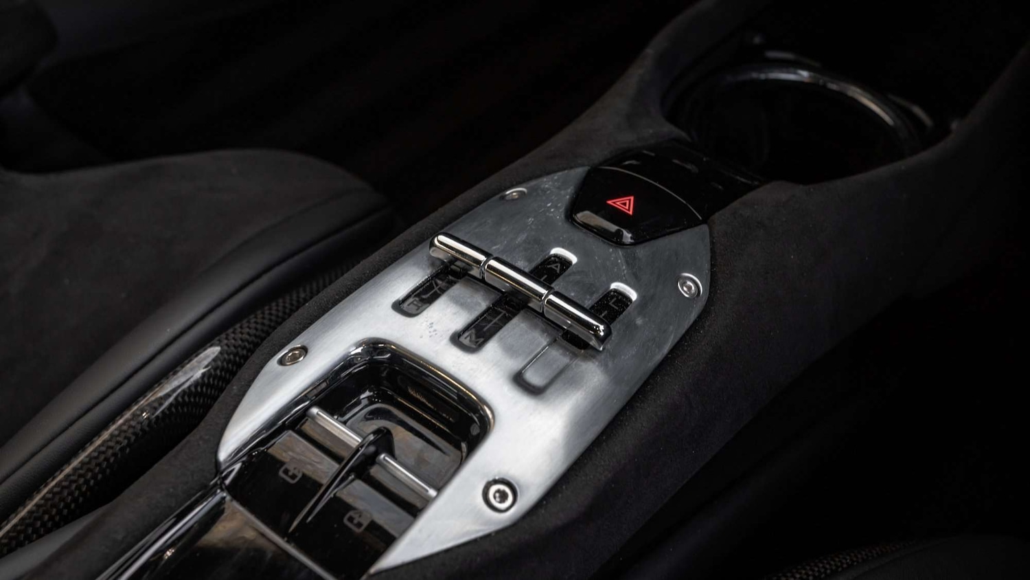 Used Ferrari 296 GTB 2022 for sale - 77233105: Photo 18