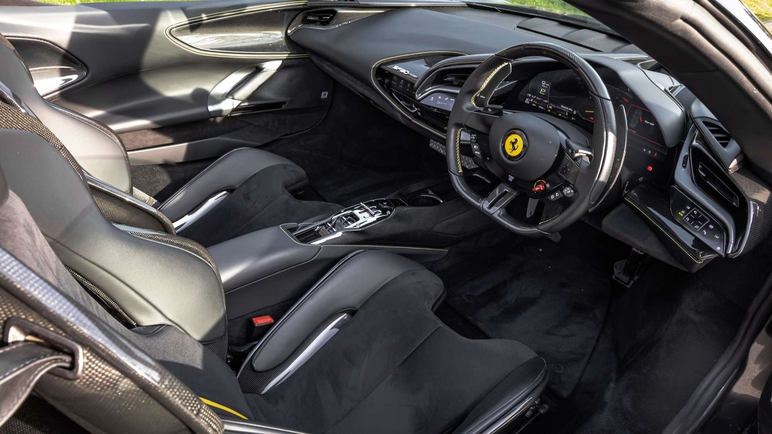 Used Ferrari SF90 Spider 2023 for sale - 77996170: Photo 13