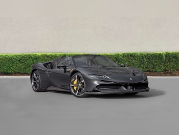 Used Ferrari SF90 Spider 2023 for sale - 77996170: Photo