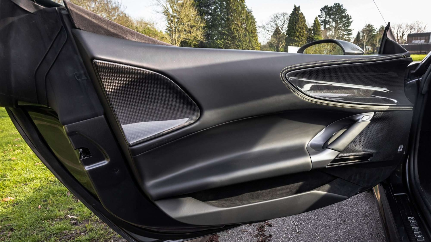 Used Ferrari SF90 Spider 2023 for sale - 77996170: Photo 30