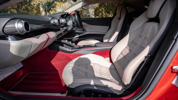 Used Ferrari 812 Superfast 2019 for sale - 75452886: Photo 12