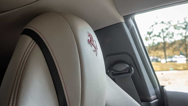 Used Ferrari 812 Superfast 2019 for sale - 75452886: Photo 23