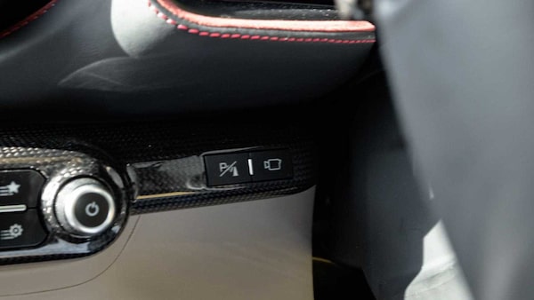 Used Ferrari 812 Superfast 2019 for sale - 75452886: Photo 27