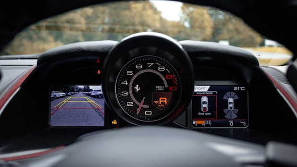 Used Ferrari 812 Superfast 2019 for sale - 75452886: Photo 34