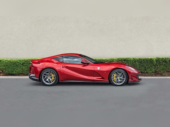 Used Ferrari 812 Superfast 2019 for sale - 75452886: Photo