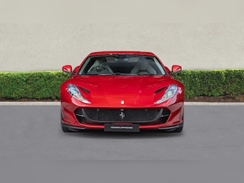 Used Ferrari 812 Superfast 2019 for sale - 75452886: Photo