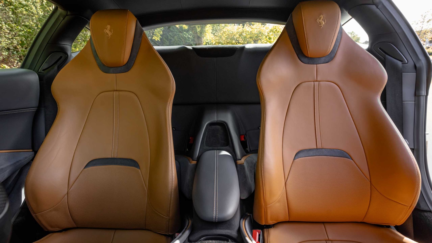 Used Ferrari Roma 2021 for sale - 76540783: Photo 11