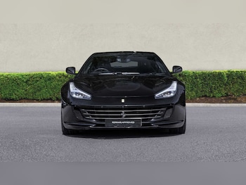 Used Ferrari GTC4Lusso 2017 for sale - 75747877: Photo