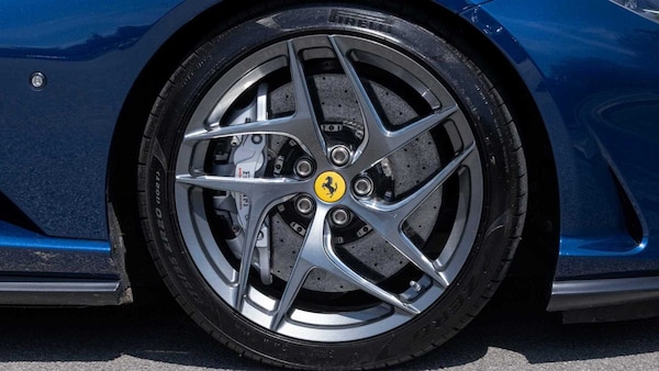Used Ferrari 812 Superfast 2018 for sale - 75216943: Photo 28