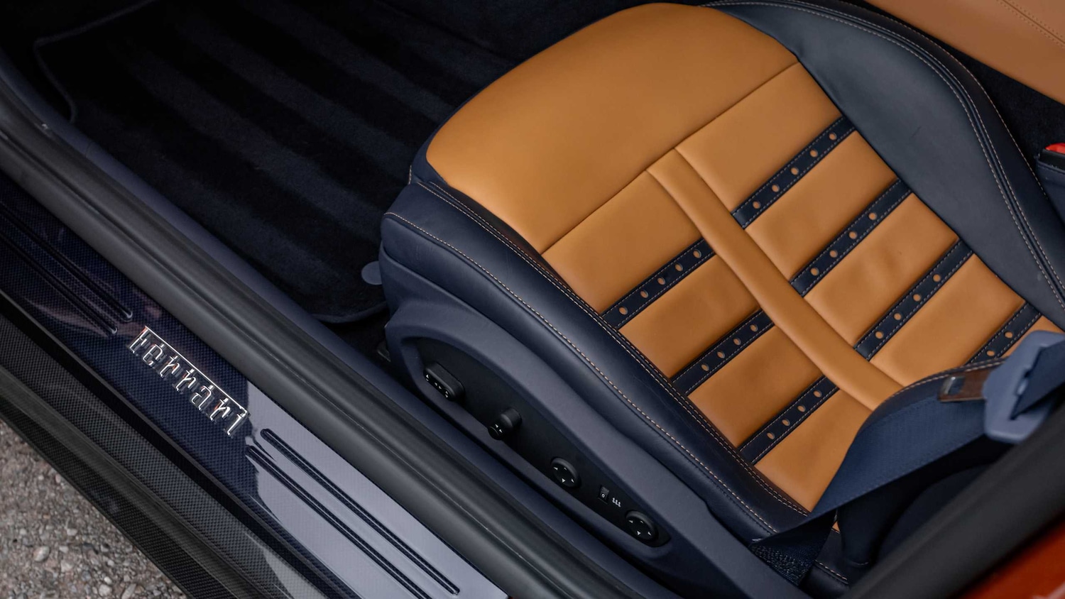 Used Ferrari F12 Berlinetta for sale - 76575947: Photo 23