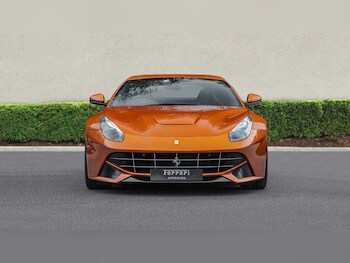 Used Ferrari F12 Berlinetta 2017 for sale - 76575947: Photo