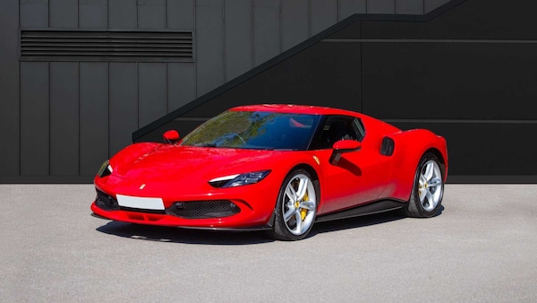 Used Ferrari 296 GTB 2023 for sale - 75218286: Photo 2