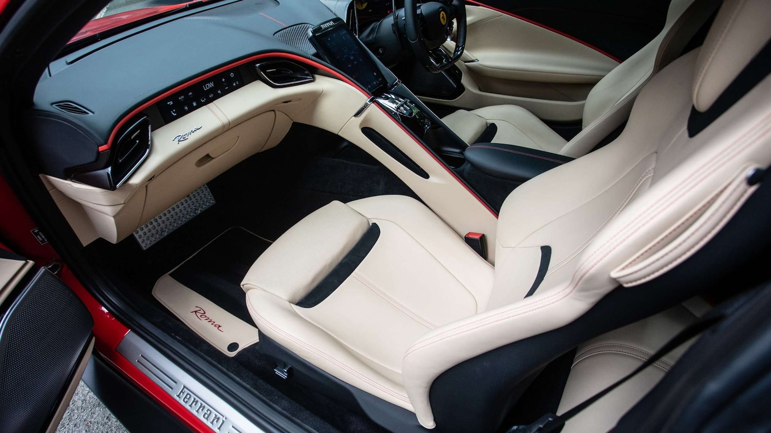 Used Ferrari Roma 2021 for sale - 77373715: Photo 22