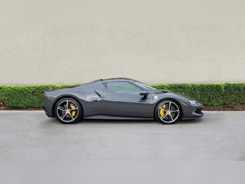 Used Ferrari 296 GTB 2023 for sale - 75903401: Photo