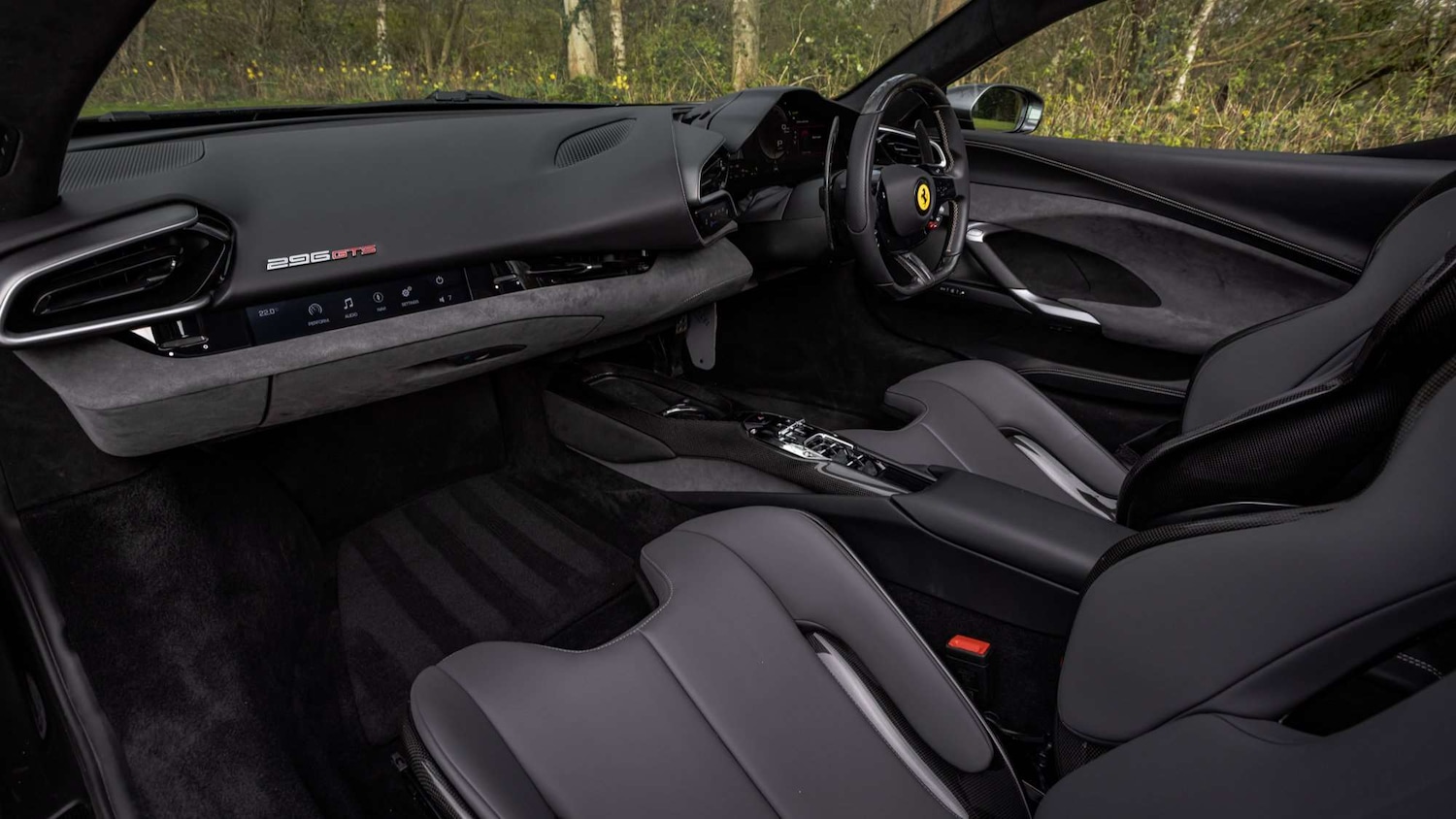 Used Ferrari 296 GTS for sale - 78173971: Photo 12