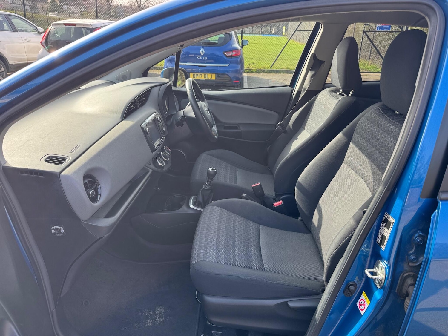 Used Toyota Yaris for sale - 77783140: Photo 11