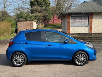 Used Toyota Yaris 2016 for sale - 77783140: Photo