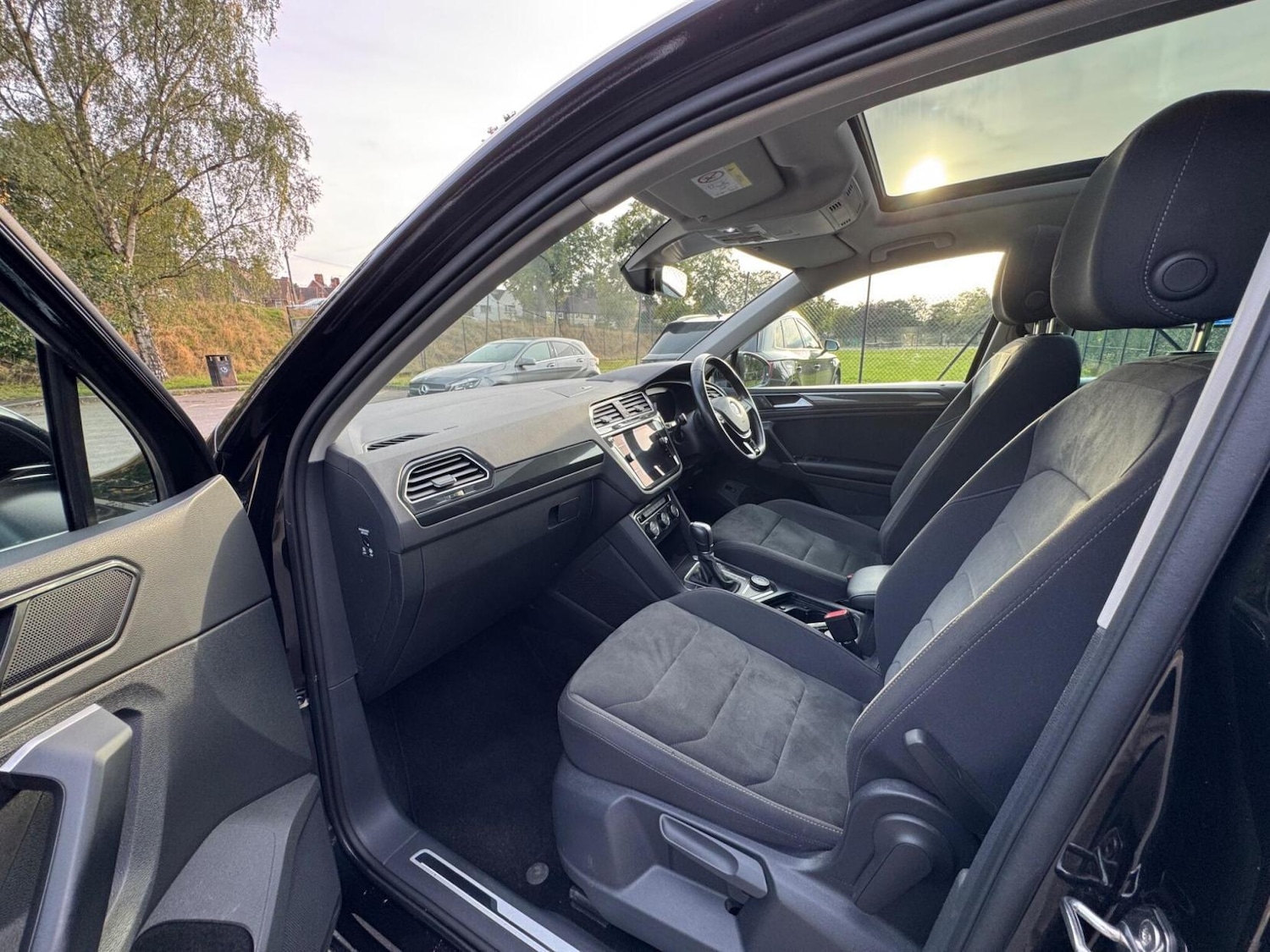 Used Volkswagen Tiguan for sale - 77343907: Photo 10