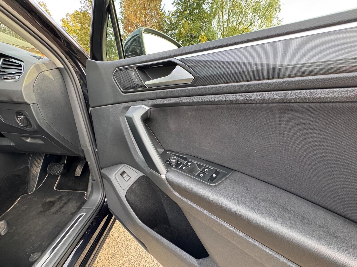 Used Volkswagen Tiguan for sale - 77343907: Photo 27