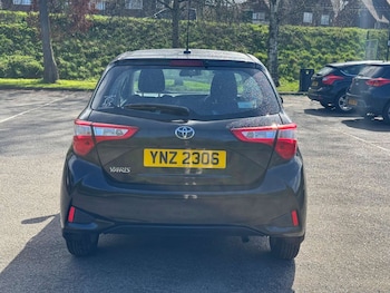 Used Toyota Yaris 2018 for sale - 78596418: Photo